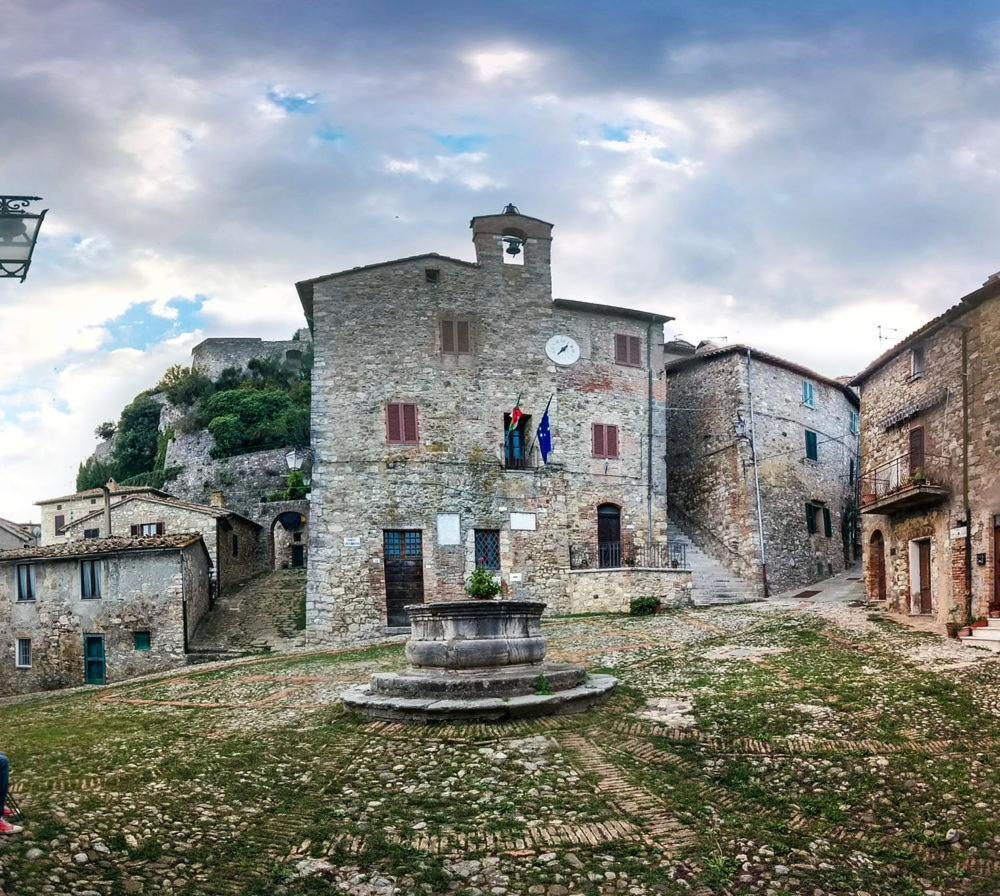 Val D'Orcia Nel Borgo Apartman Castiglione dʼOrcia Kültér fotó